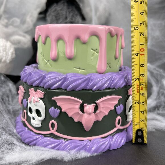 Bath & Body Works Halloween Skulls Cake Pedestal Candle Holder + Candle Gift Set - Picture 7 of 11